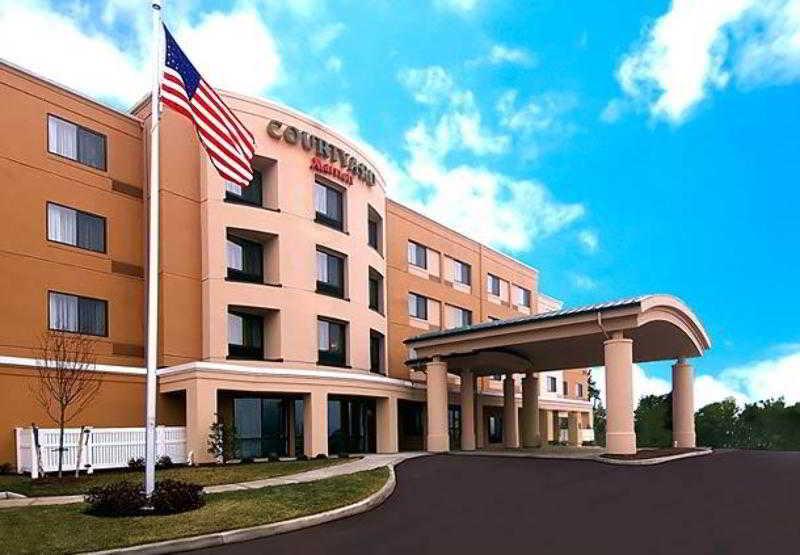 Courtyard Hartford Farmington Hotel Exterior foto